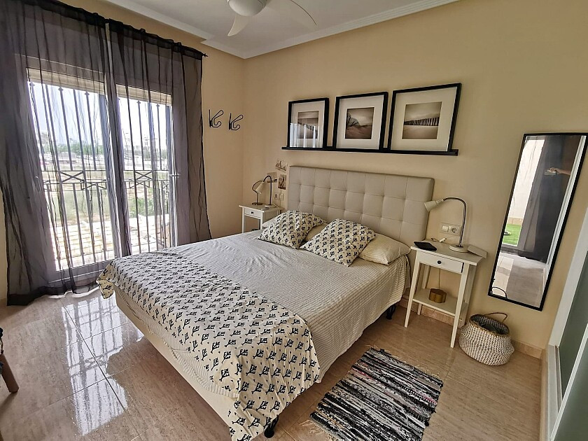 Huis te koop in Torre de la Horadada | 3 slaapkamers H5456293