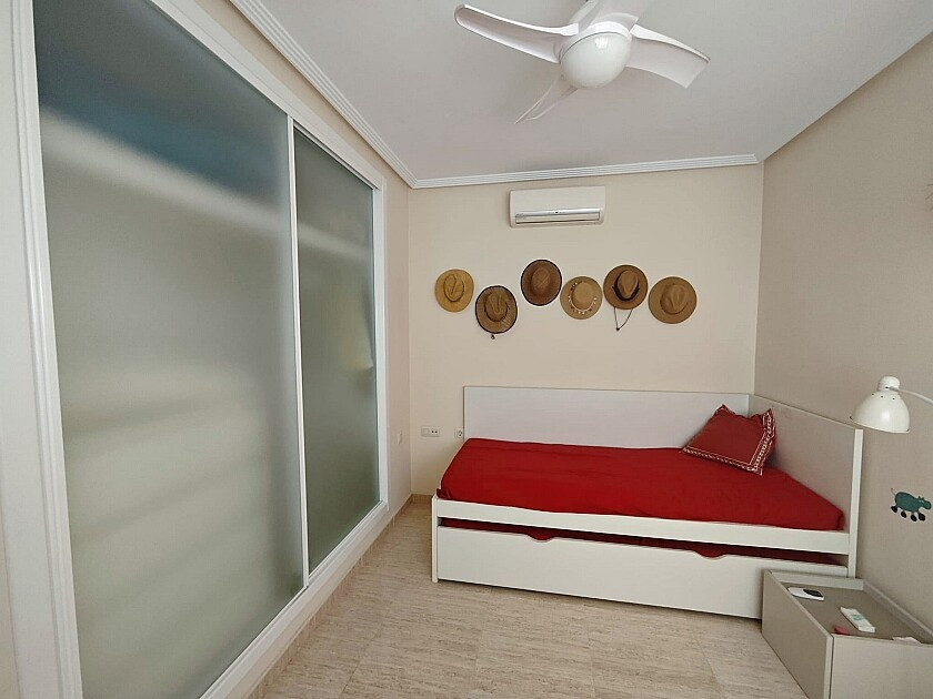 Huis te koop in Torre de la Horadada | 3 slaapkamers H5456293