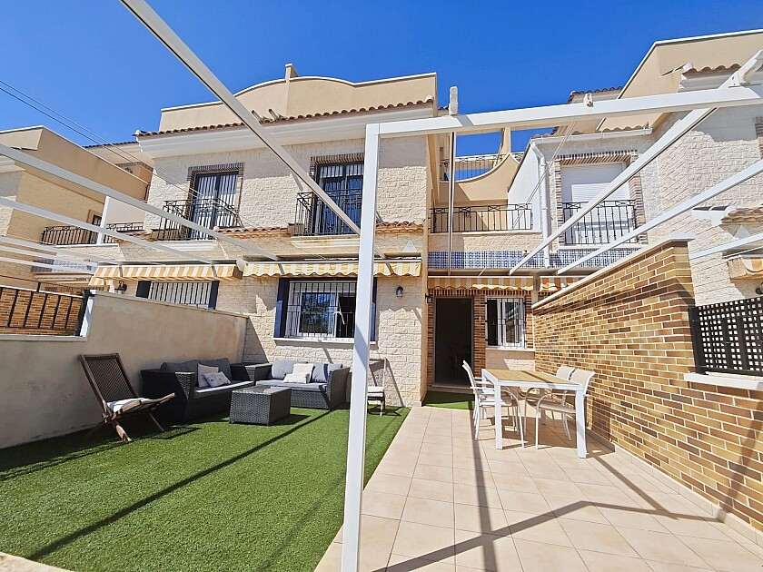 Huis te koop in Torre de la Horadada | 3 slaapkamers H5456293