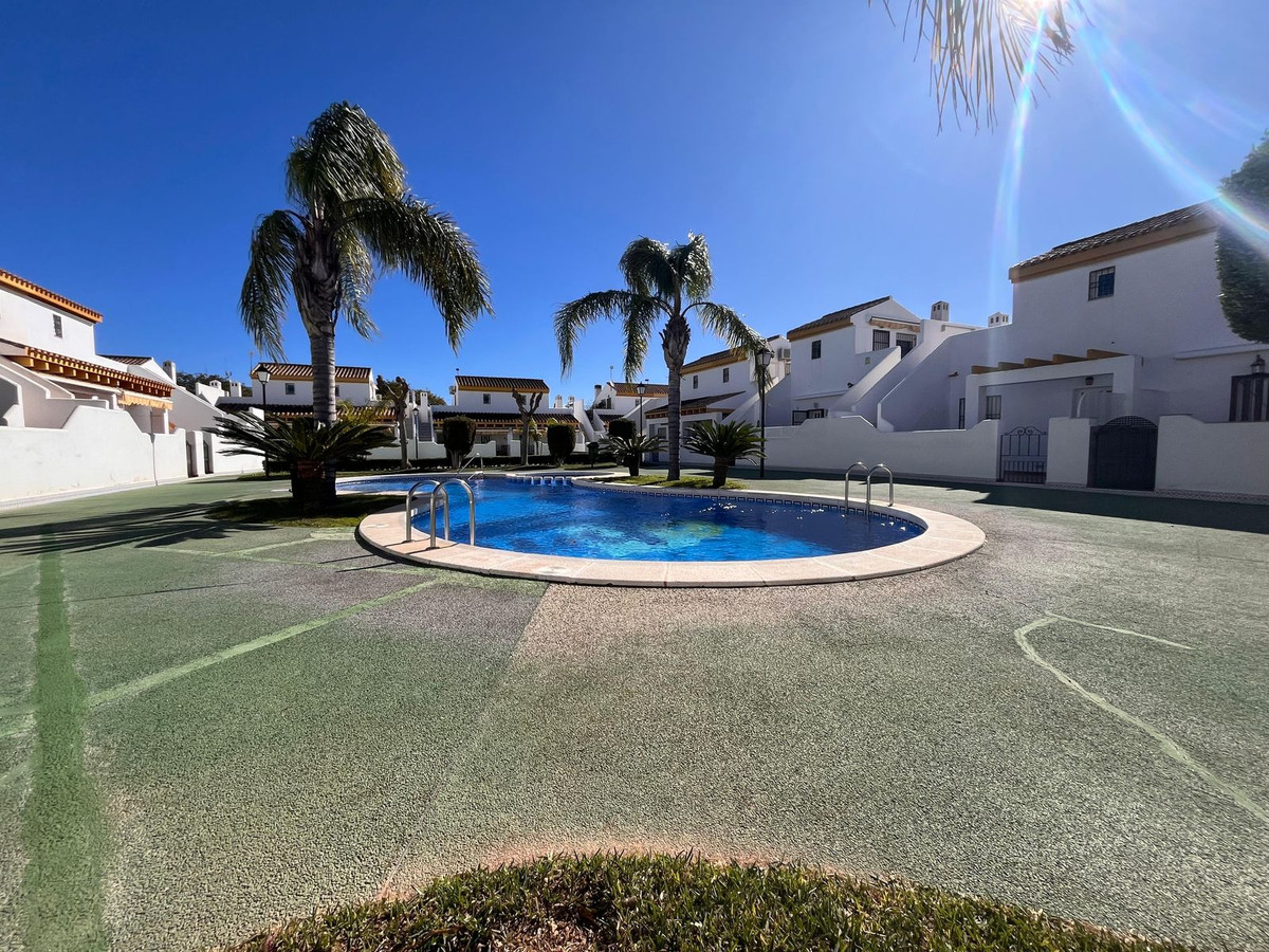 Huis te koop in Torre de la Horadada | 2 slaapkamers H5465425