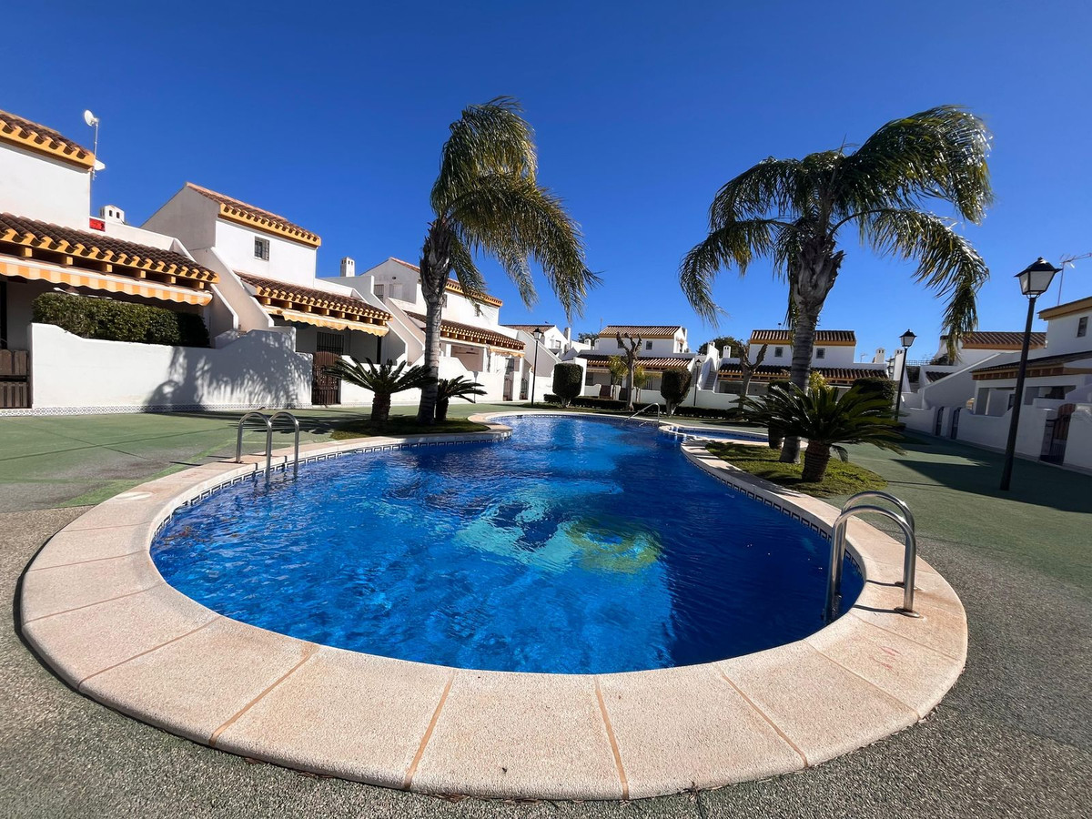 Huis te koop in Torre de la Horadada | 2 slaapkamers H5465425