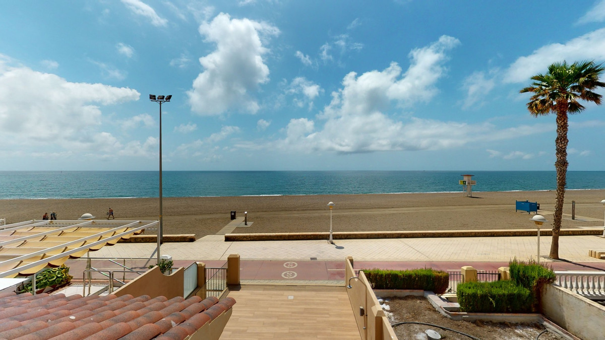 Huis te koop in Torre del Mar | 4 slaapkamers H4325527
