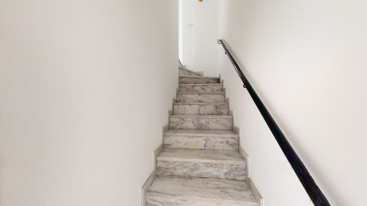 Huis te koop in Torre del Mar | 4 slaapkamers H4325527