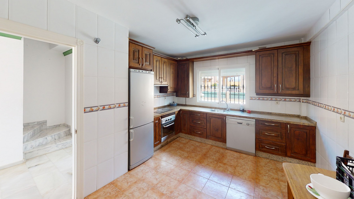 Huis te koop in Torre del Mar | 4 slaapkamers H4325527