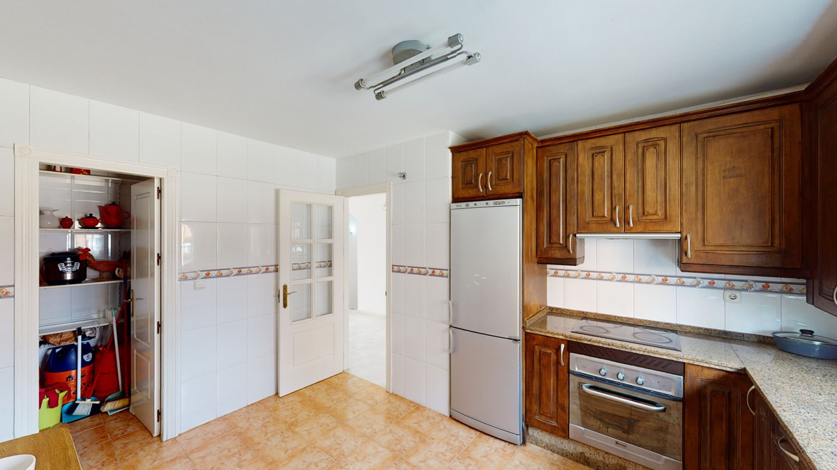 Huis te koop in Torre del Mar | 4 slaapkamers H4325527