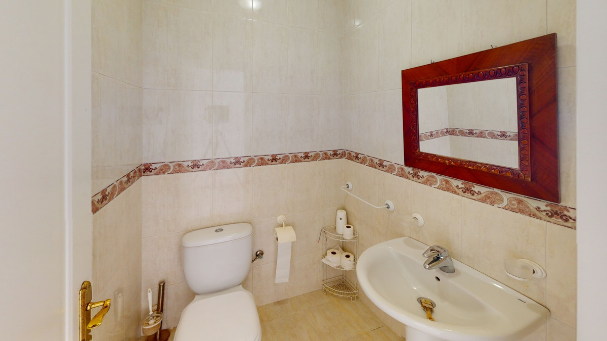 Huis te koop in Torre del Mar | 4 slaapkamers H4325527