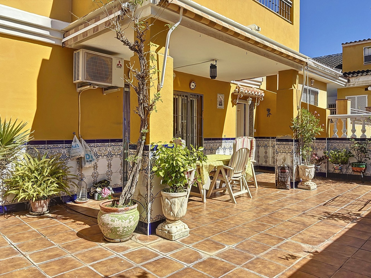 Semi-Vrijstaande Villa in Torre del Mar-1