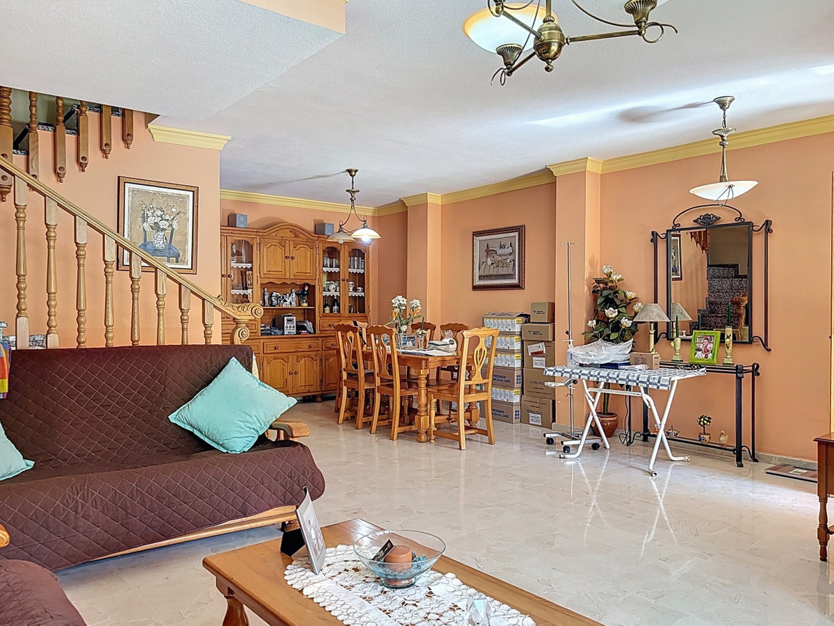 Semi-Vrijstaande Villa in Torre del Mar-11