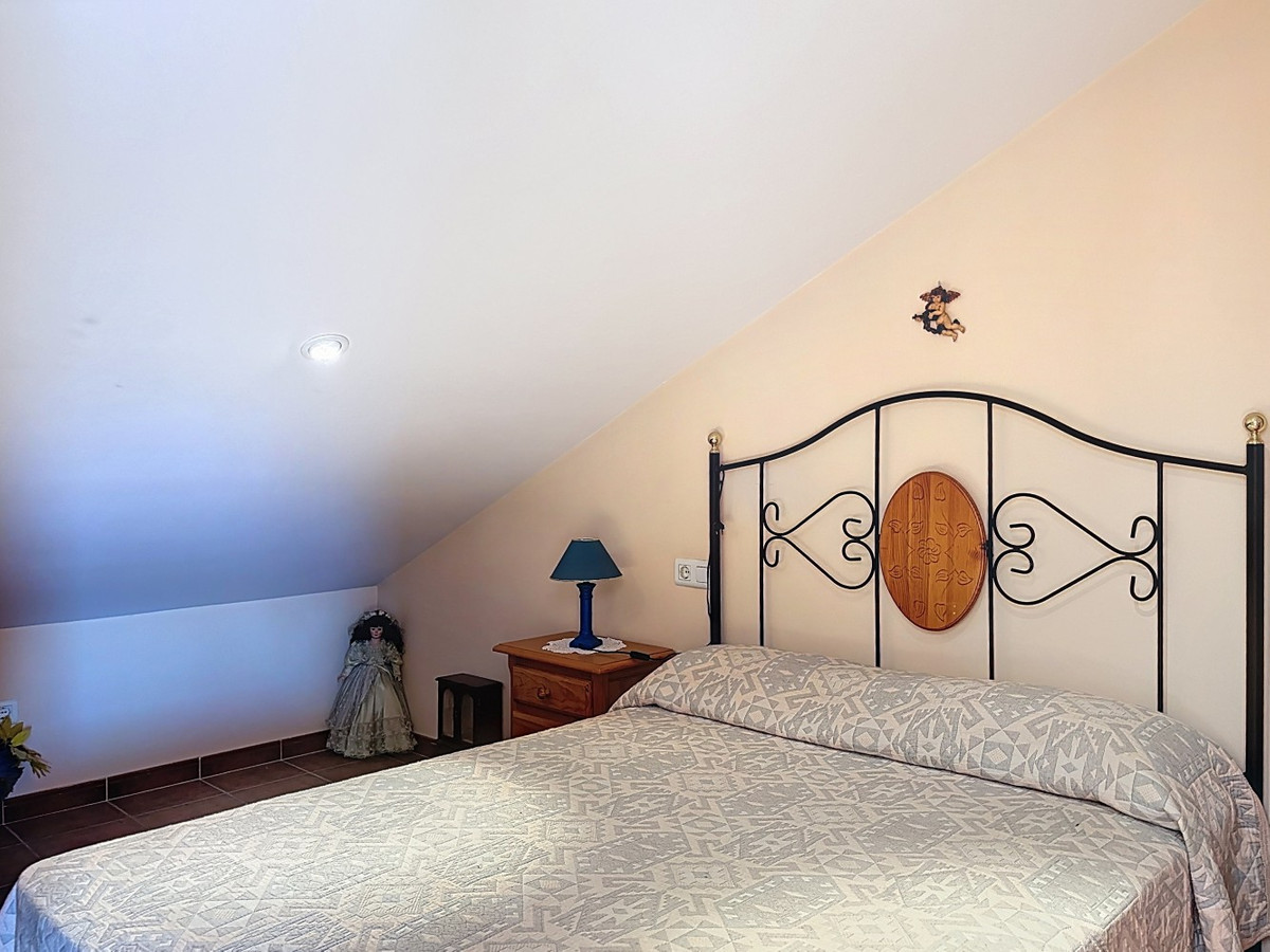 Semi-Vrijstaande Villa in Torre del Mar-48