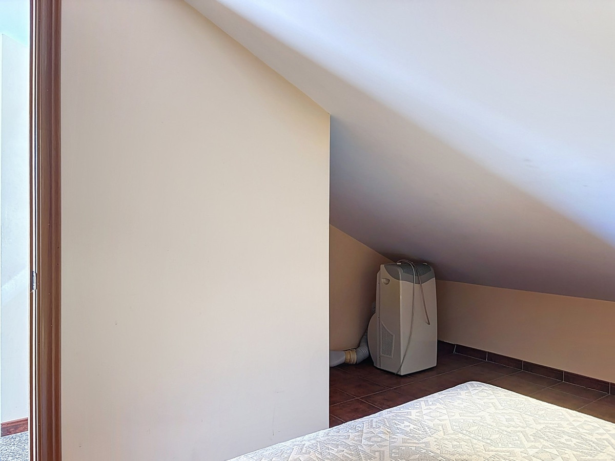 Semi-Vrijstaande Villa in Torre del Mar-49