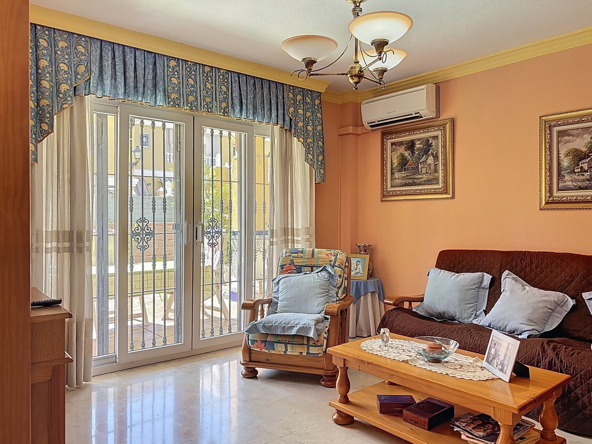 Semi-Vrijstaande Villa in Torre del Mar-8