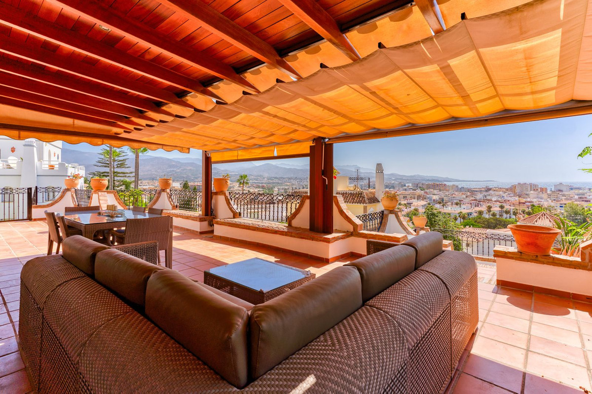 Huis te koop in Torre del Mar | 9 slaapkamers H5115445