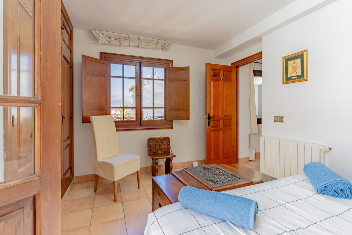 Huis te koop in Torre del Mar | 9 slaapkamers H5115445
