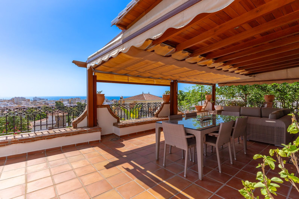 Huis te koop in Torre del Mar | 9 slaapkamers H5115445