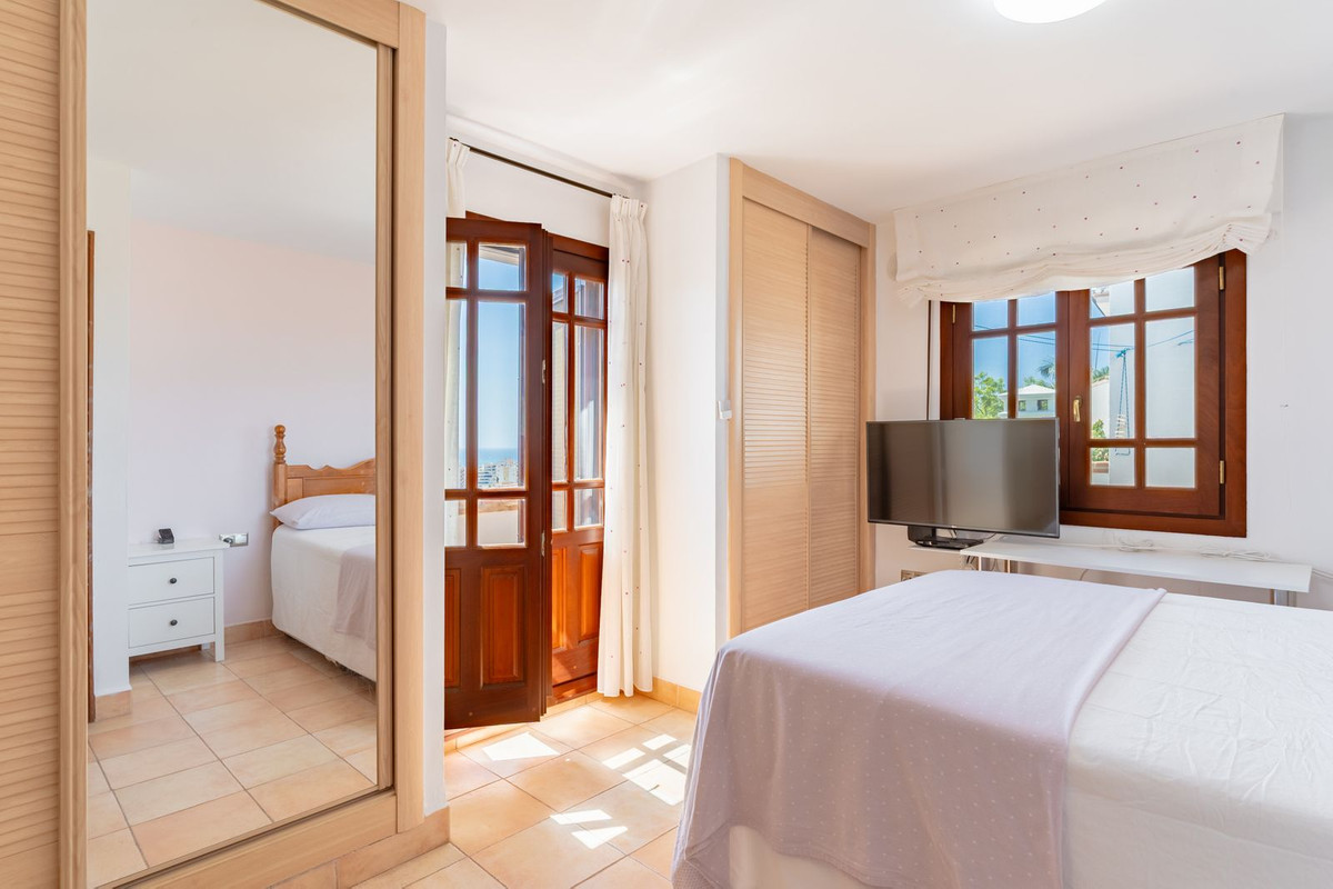 Huis te koop in Torre del Mar | 9 slaapkamers H5115445