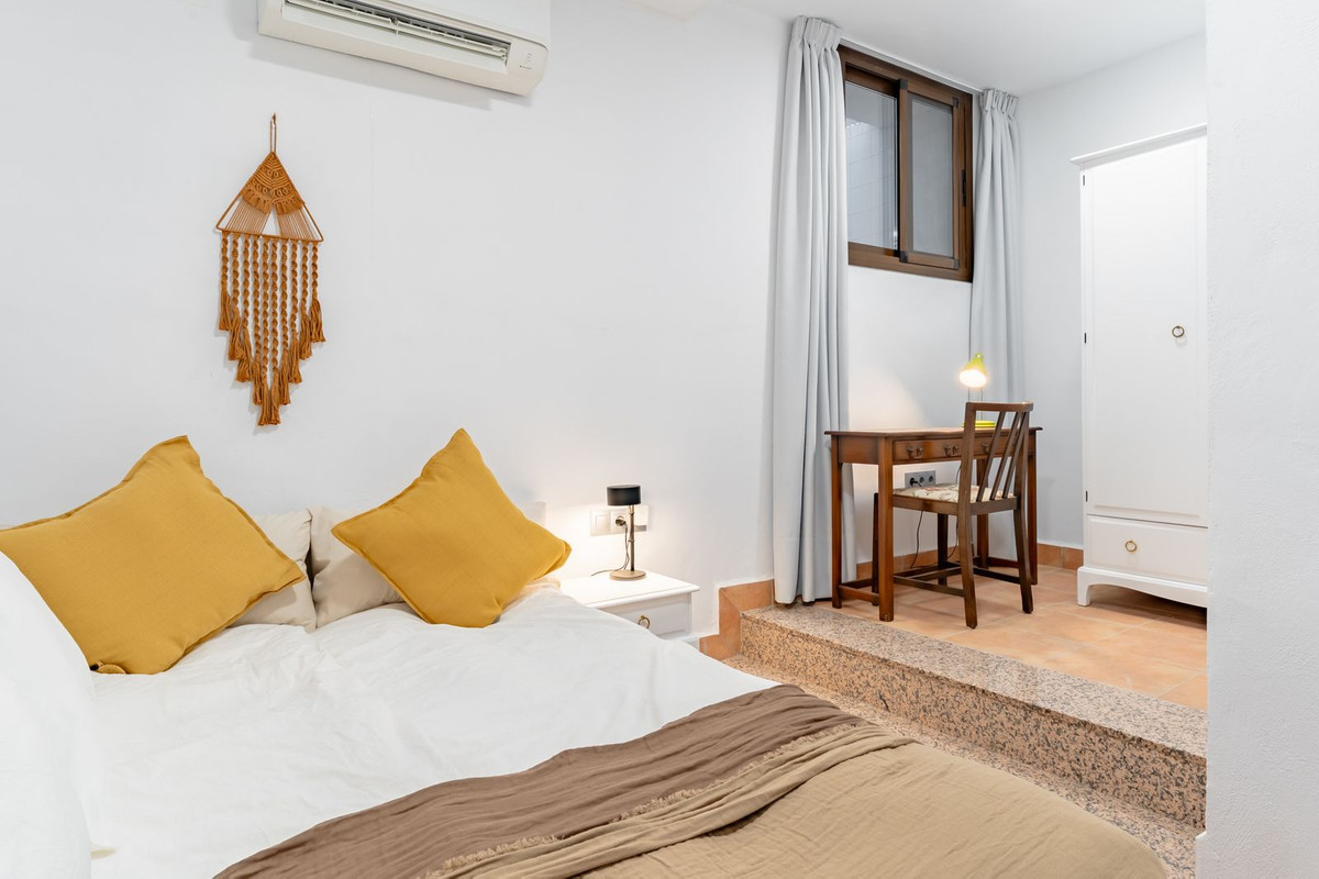 Huis te koop in Torre del Mar | 9 slaapkamers H5115445