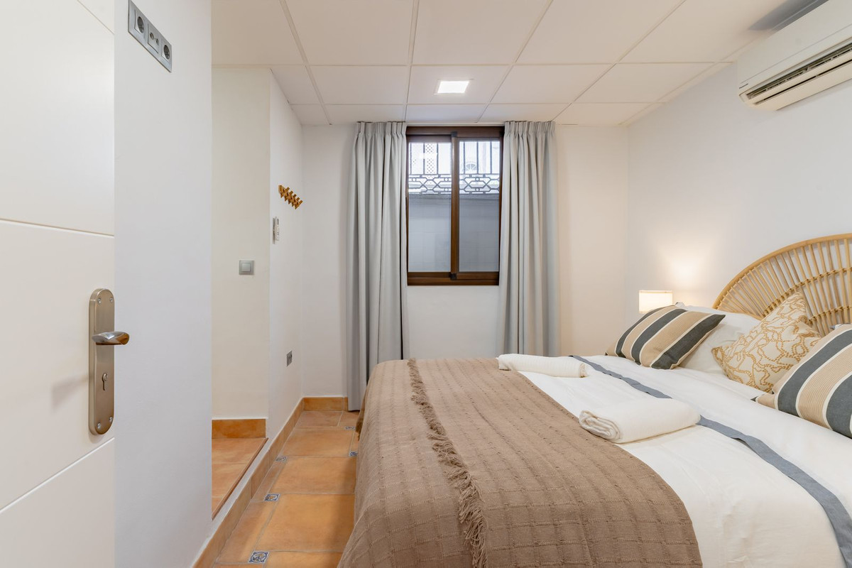 Huis te koop in Torre del Mar | 9 slaapkamers H5115445