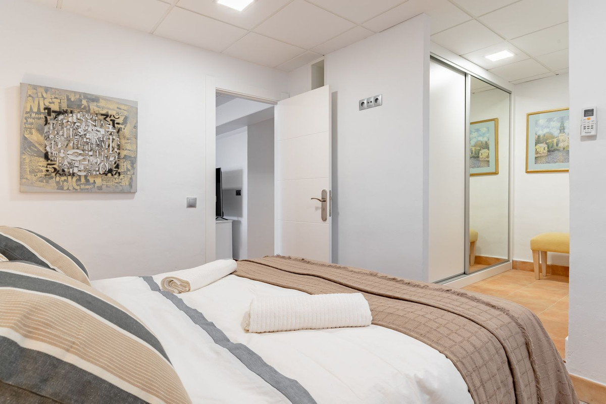 Huis te koop in Torre del Mar | 9 slaapkamers H5115445