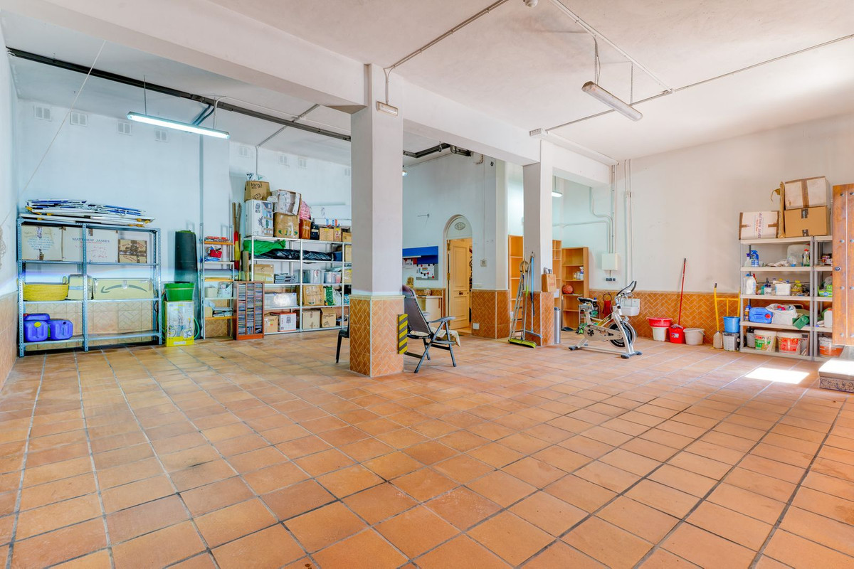 Huis te koop in Torre del Mar | 9 slaapkamers H5115445
