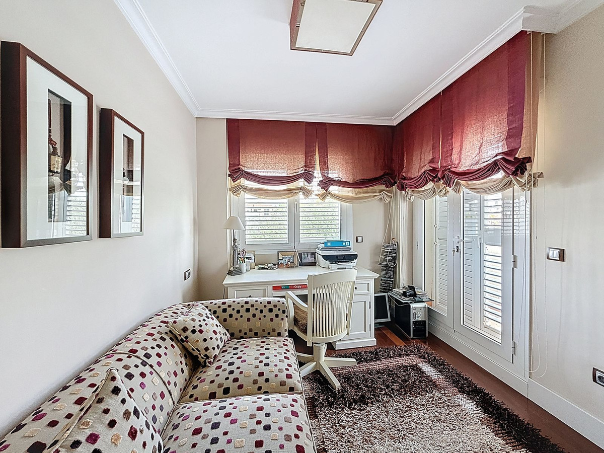 Huis te koop in Torre del Mar | 4 slaapkamers H5138023