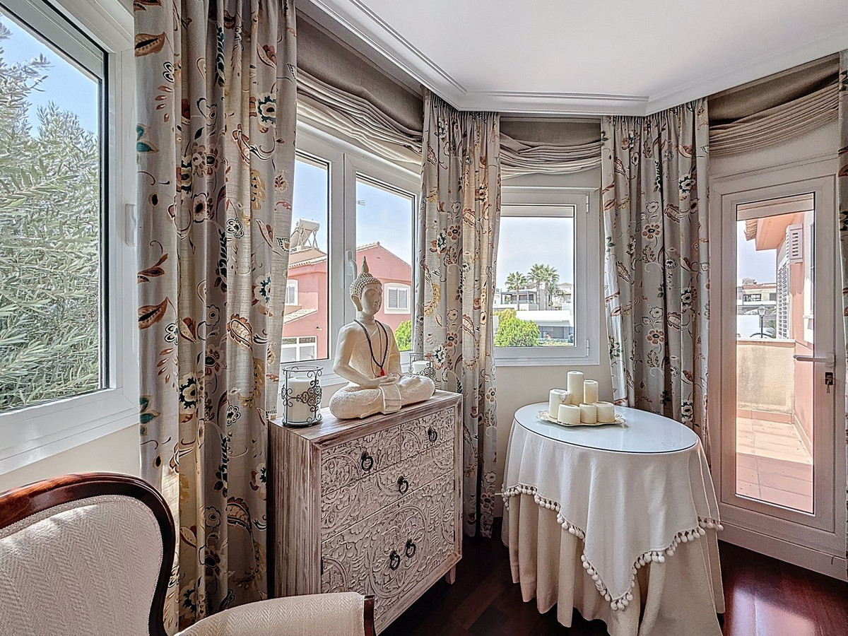 Huis te koop in Torre del Mar | 4 slaapkamers H5138023