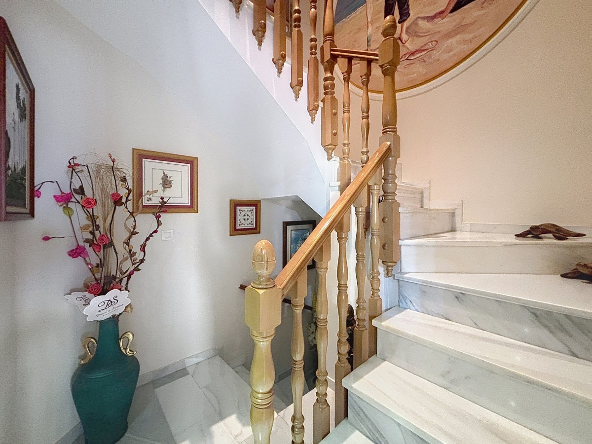 Huis te koop in Torre del Mar | 4 slaapkamers H5342428