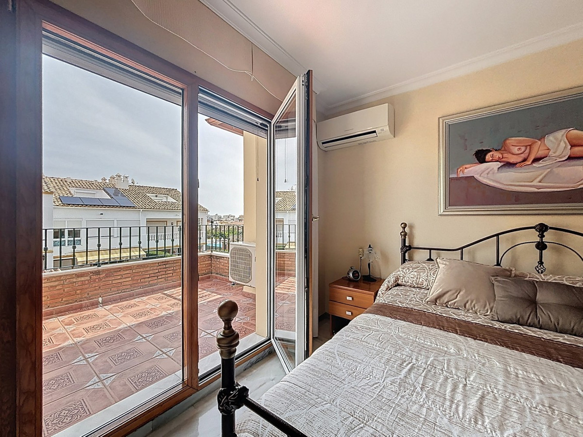 Huis te koop in Torre del Mar | 4 slaapkamers H5342428