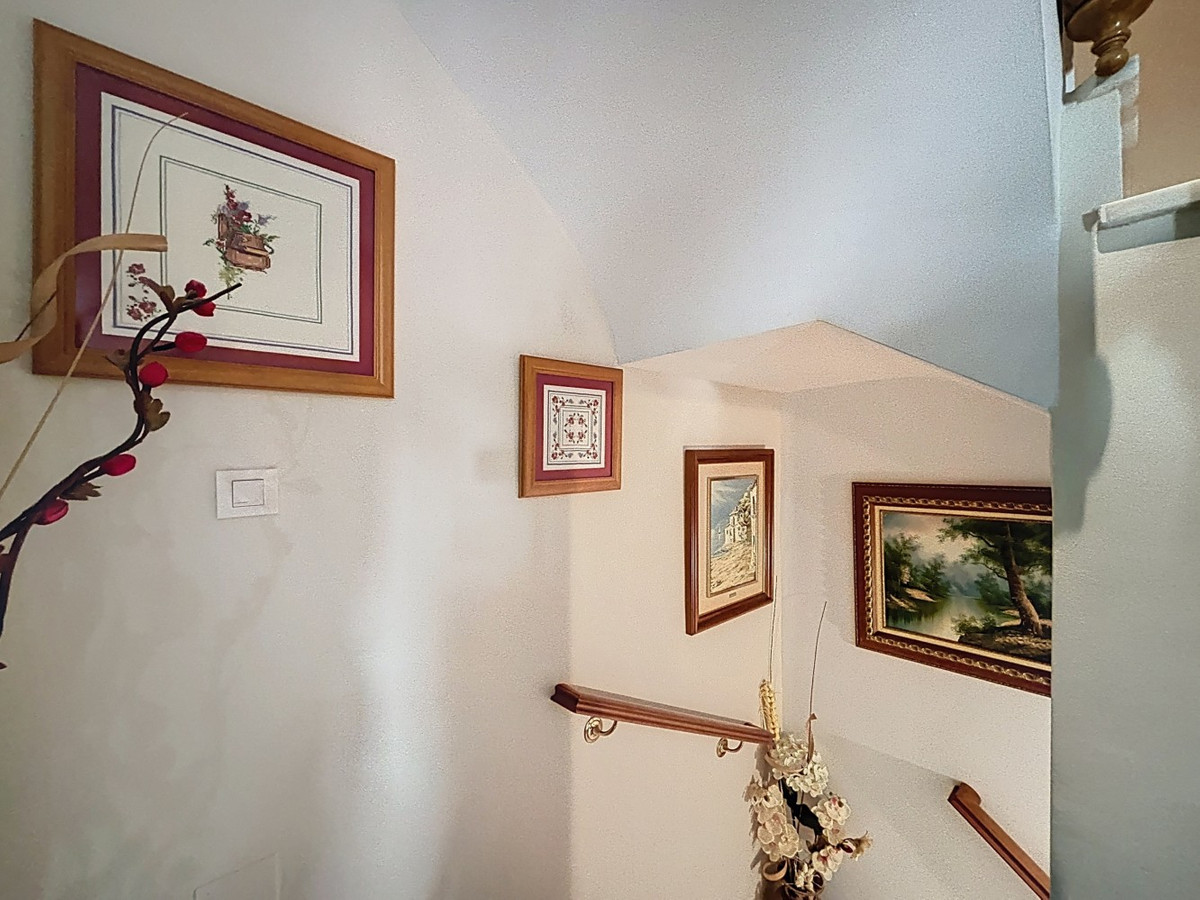 Huis te koop in Torre del Mar | 4 slaapkamers H5342428