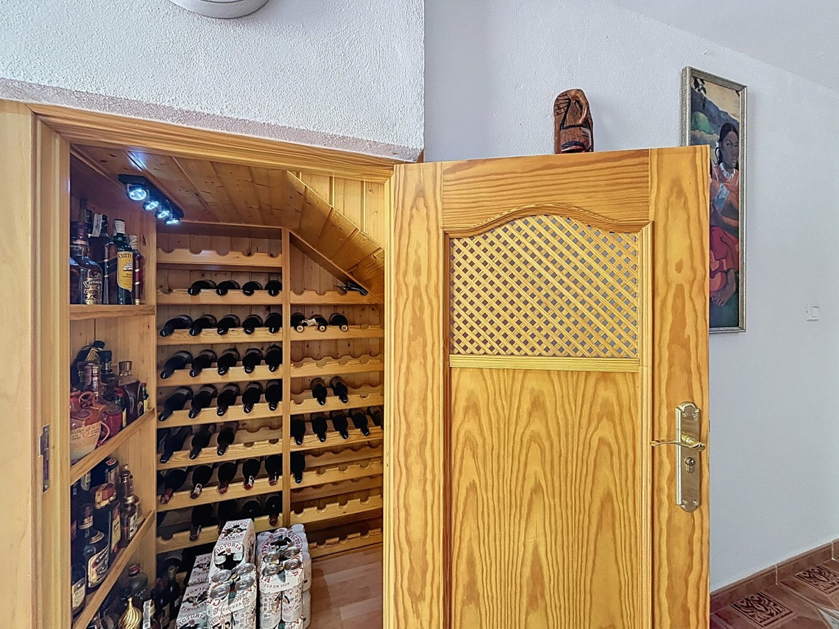 Huis te koop in Torre del Mar | 4 slaapkamers H5342428