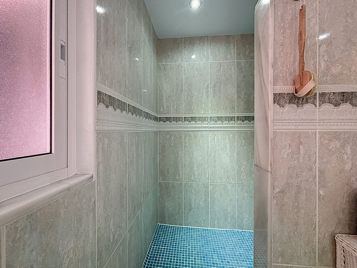 Huis te koop in Torre del Mar | 4 slaapkamers H5342428