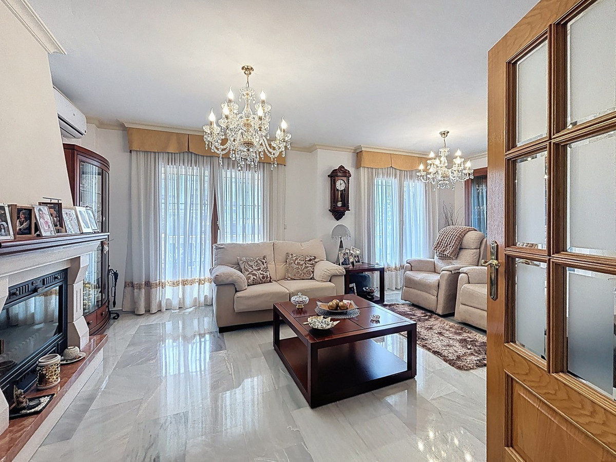 Huis te koop in Torre del Mar | 4 slaapkamers H5342428