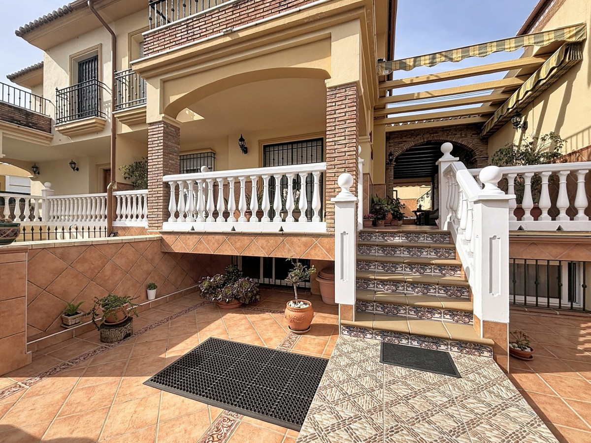 Huis te koop in Torre del Mar | 4 slaapkamers H5342428