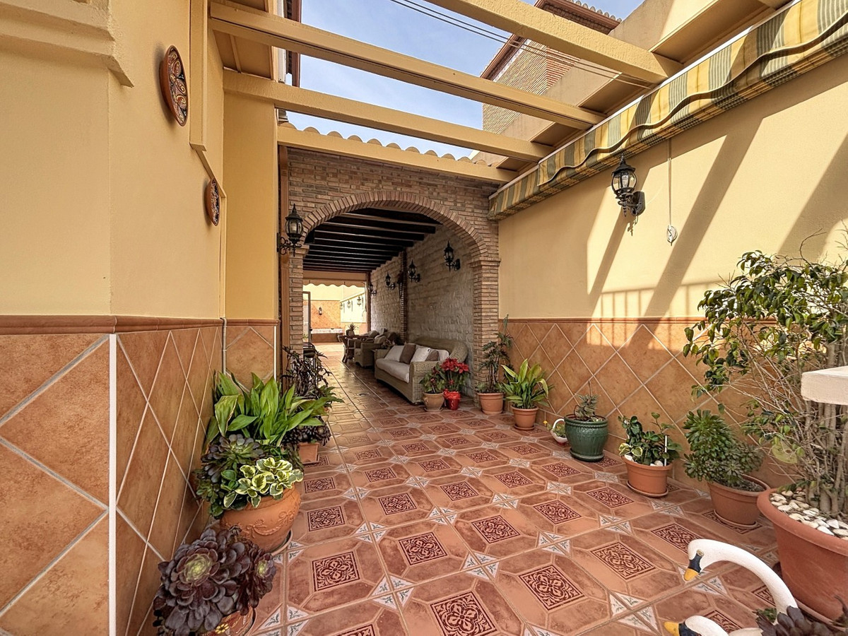 Huis te koop in Torre del Mar | 4 slaapkamers H5342428