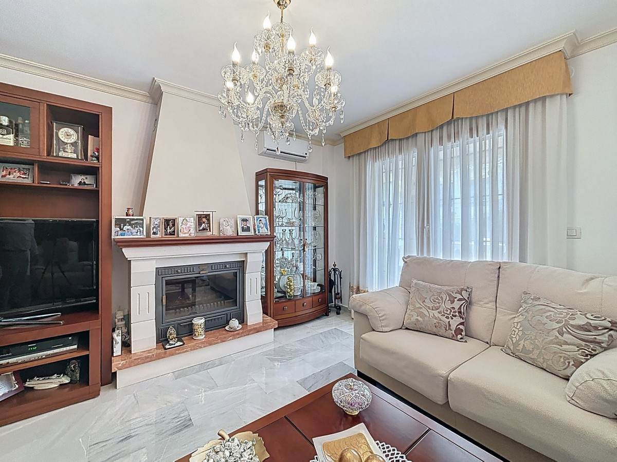 Huis te koop in Torre del Mar | 4 slaapkamers H5342428