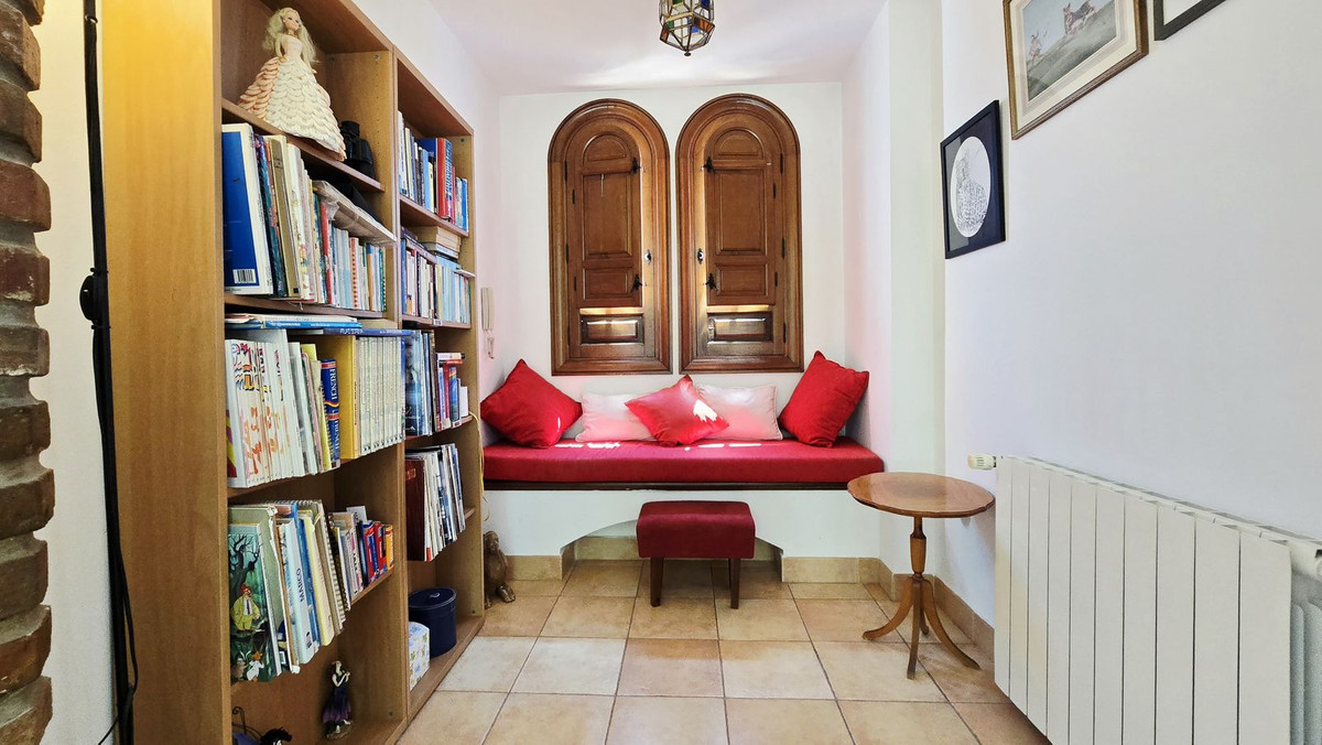 Huis te koop in Torre del Mar | 9 slaapkamers H5436022