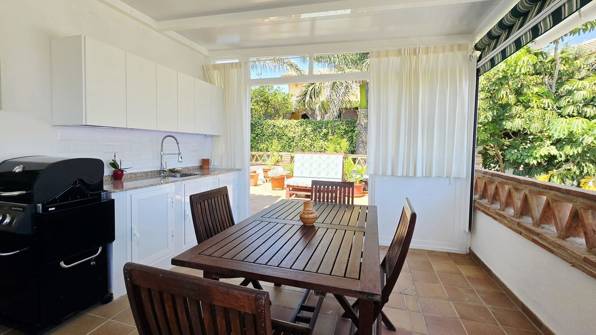 Huis te koop in Torre del Mar | 9 slaapkamers H5436022