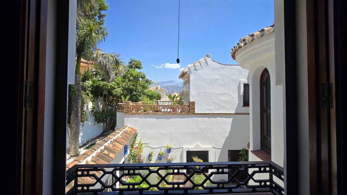 Huis te koop in Torre del Mar | 9 slaapkamers H5436022
