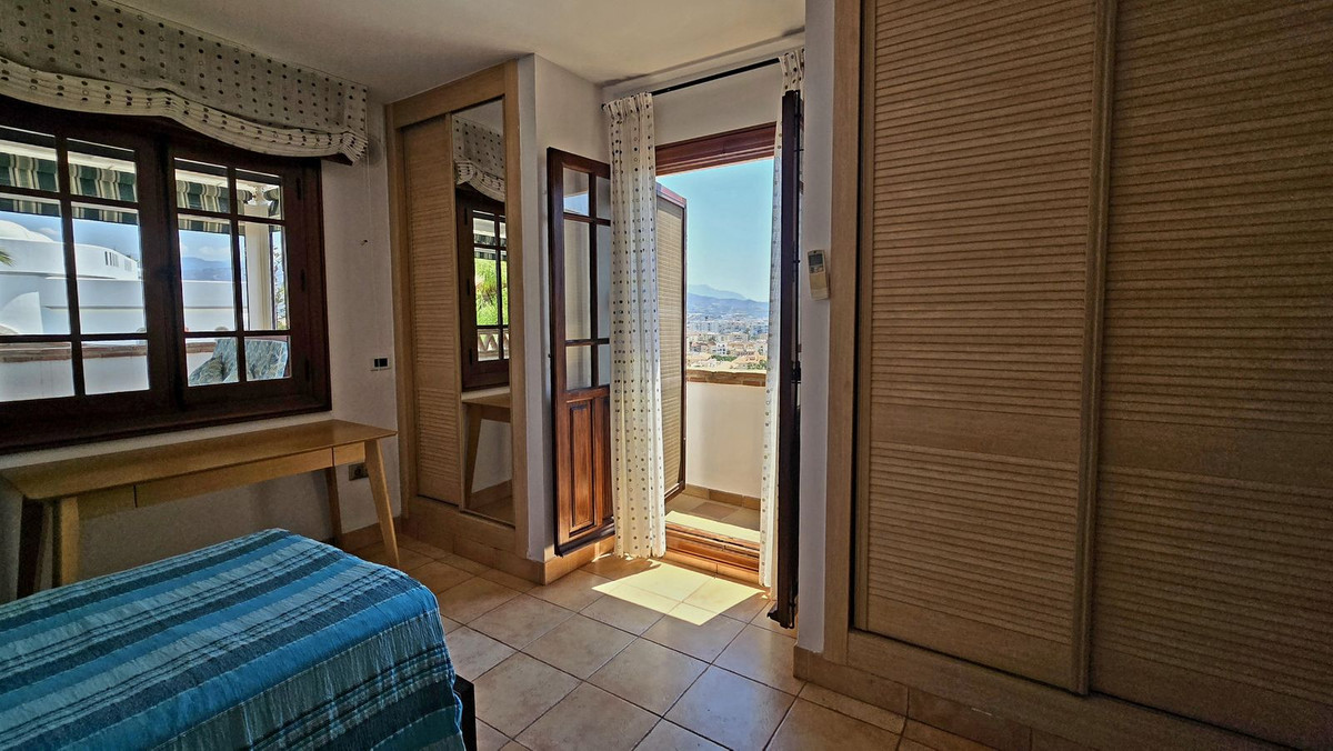 Huis te koop in Torre del Mar | 9 slaapkamers H5436022