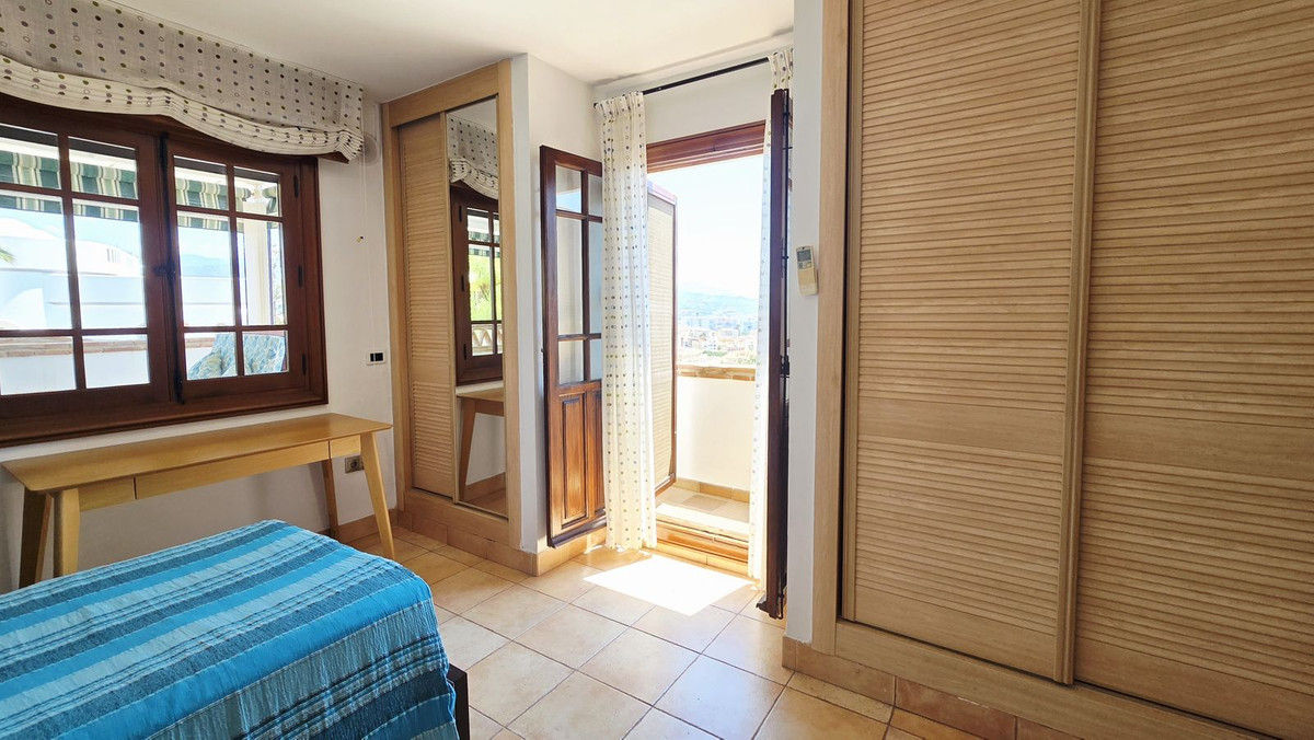 Huis te koop in Torre del Mar | 9 slaapkamers H5436022
