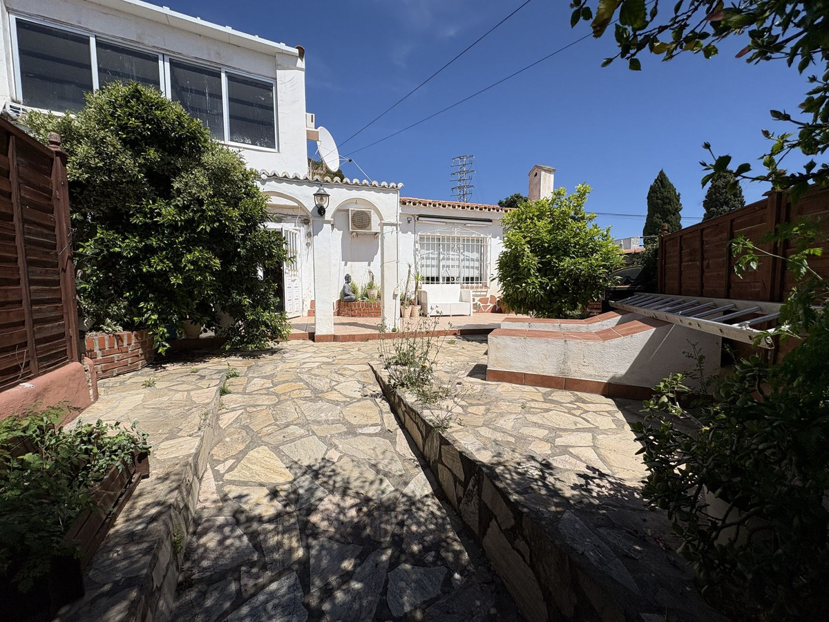 Semi-Vrijstaande Villa in Torreblanca-1