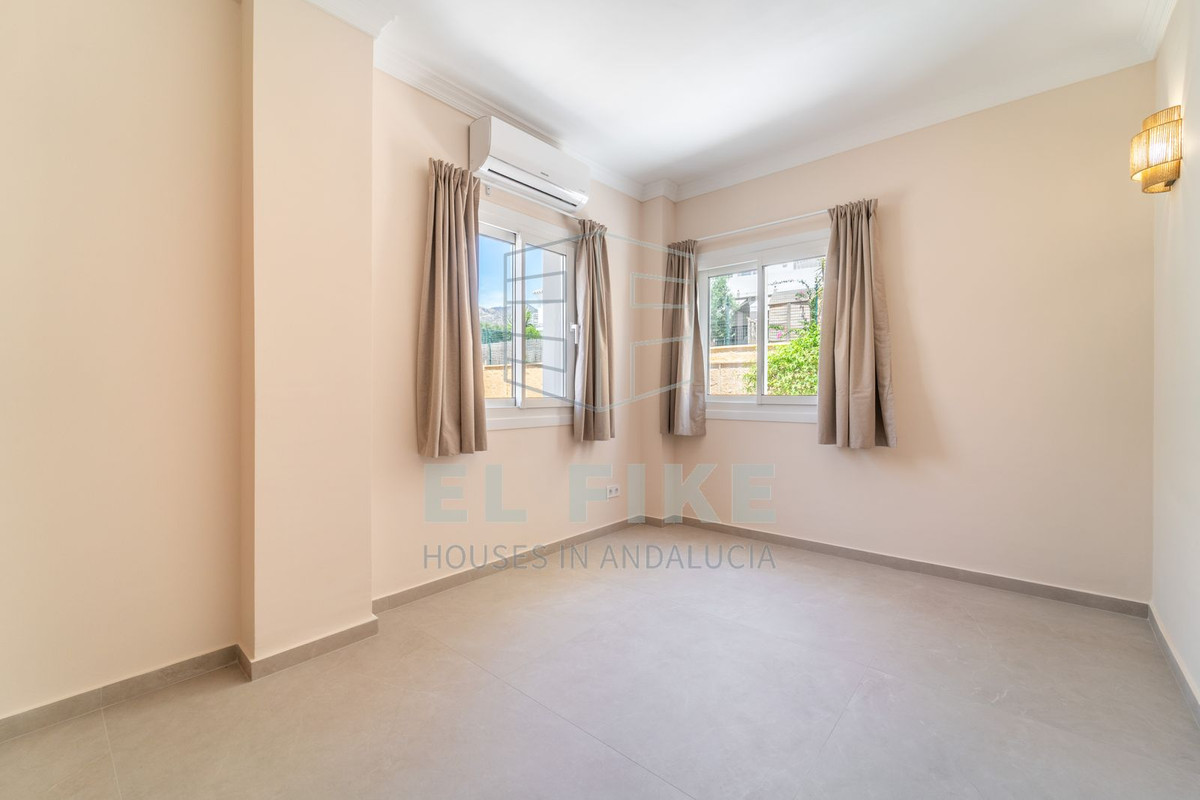 Huis te koop in Torreblanca | 5 slaapkamers H5124019