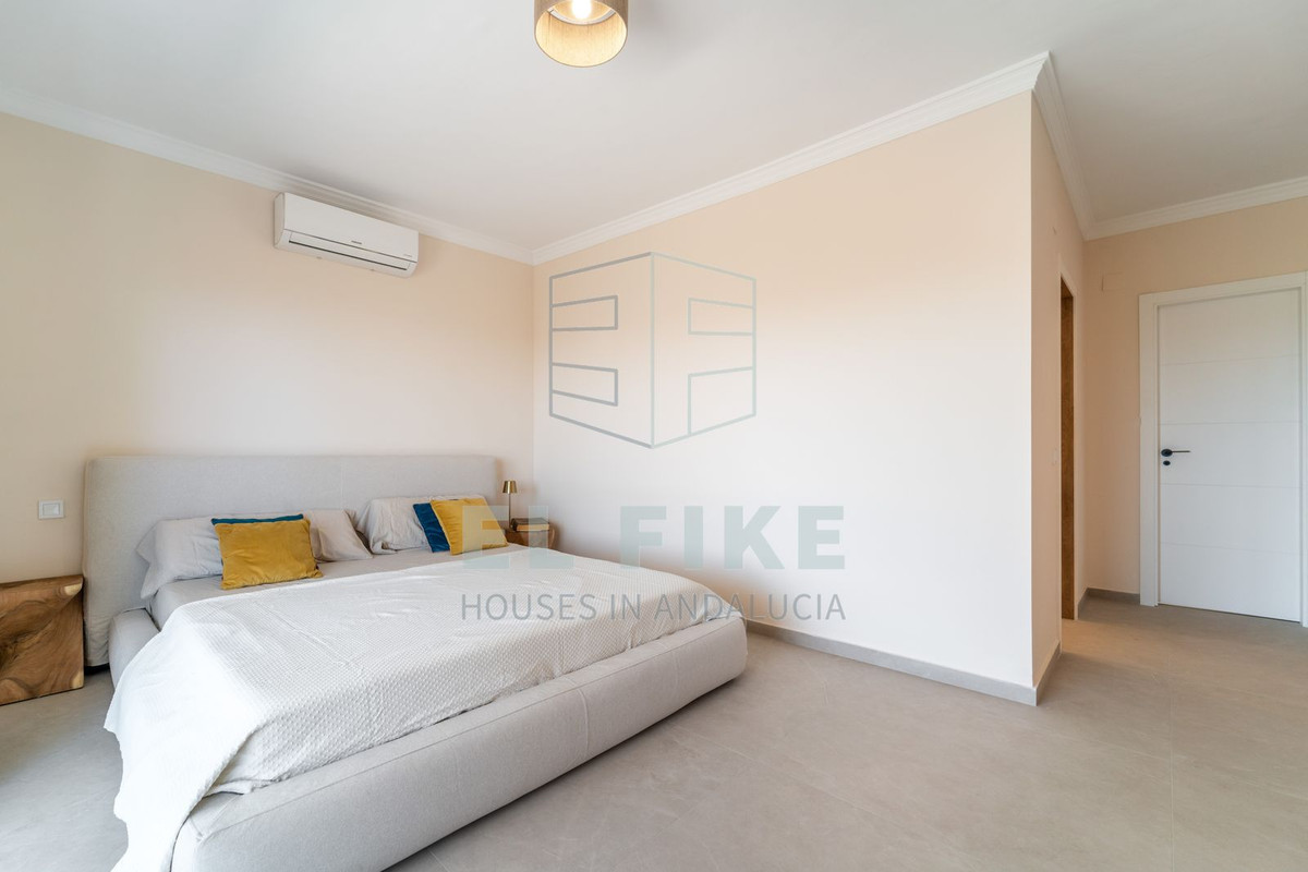 Huis te koop in Torreblanca | 5 slaapkamers H5124019