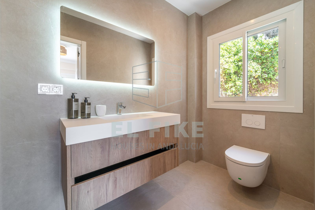 Huis te koop in Torreblanca | 5 slaapkamers H5124019