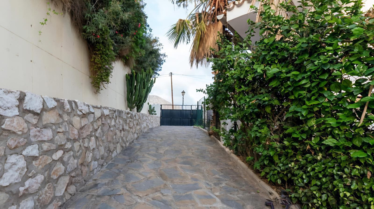 Huis te koop in Torreblanca | 4 slaapkamers H5147164
