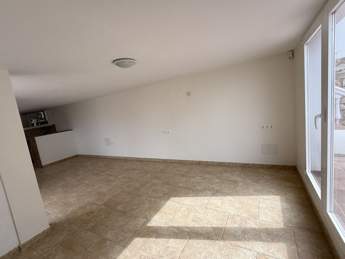 Property main view 33