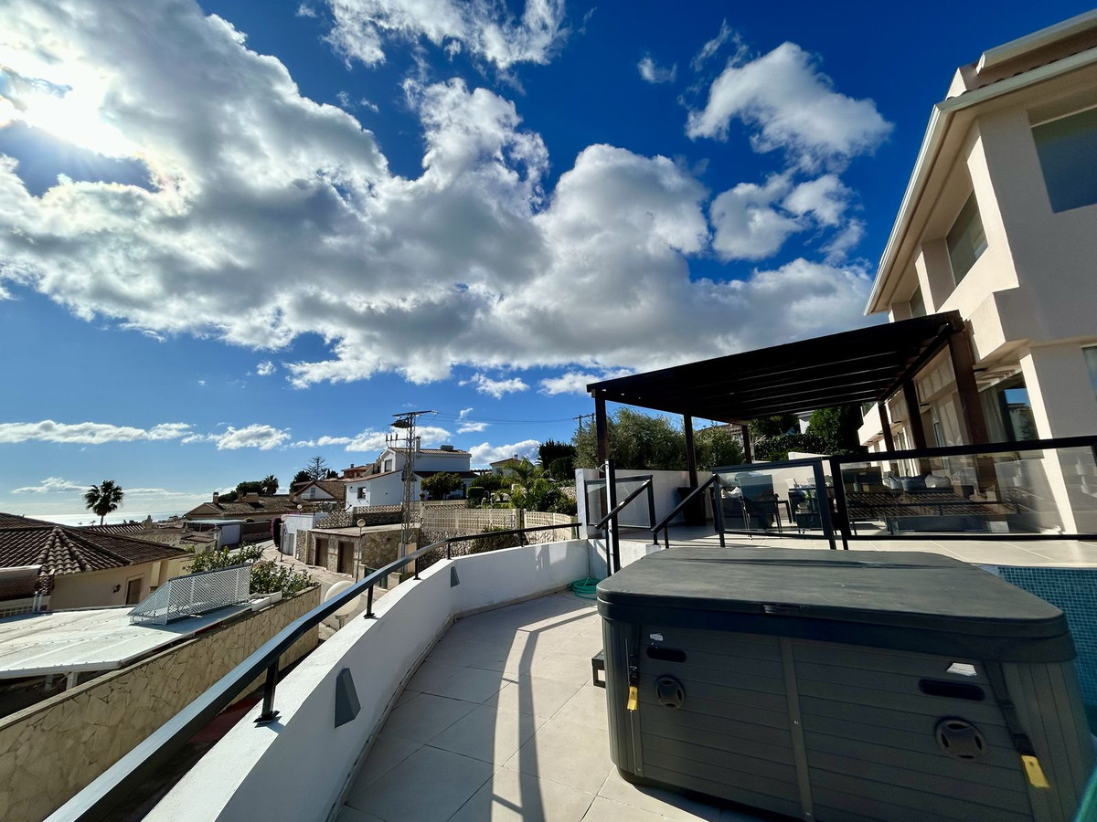 Huis te koop in Torreblanca | 6 slaapkamers H5324533