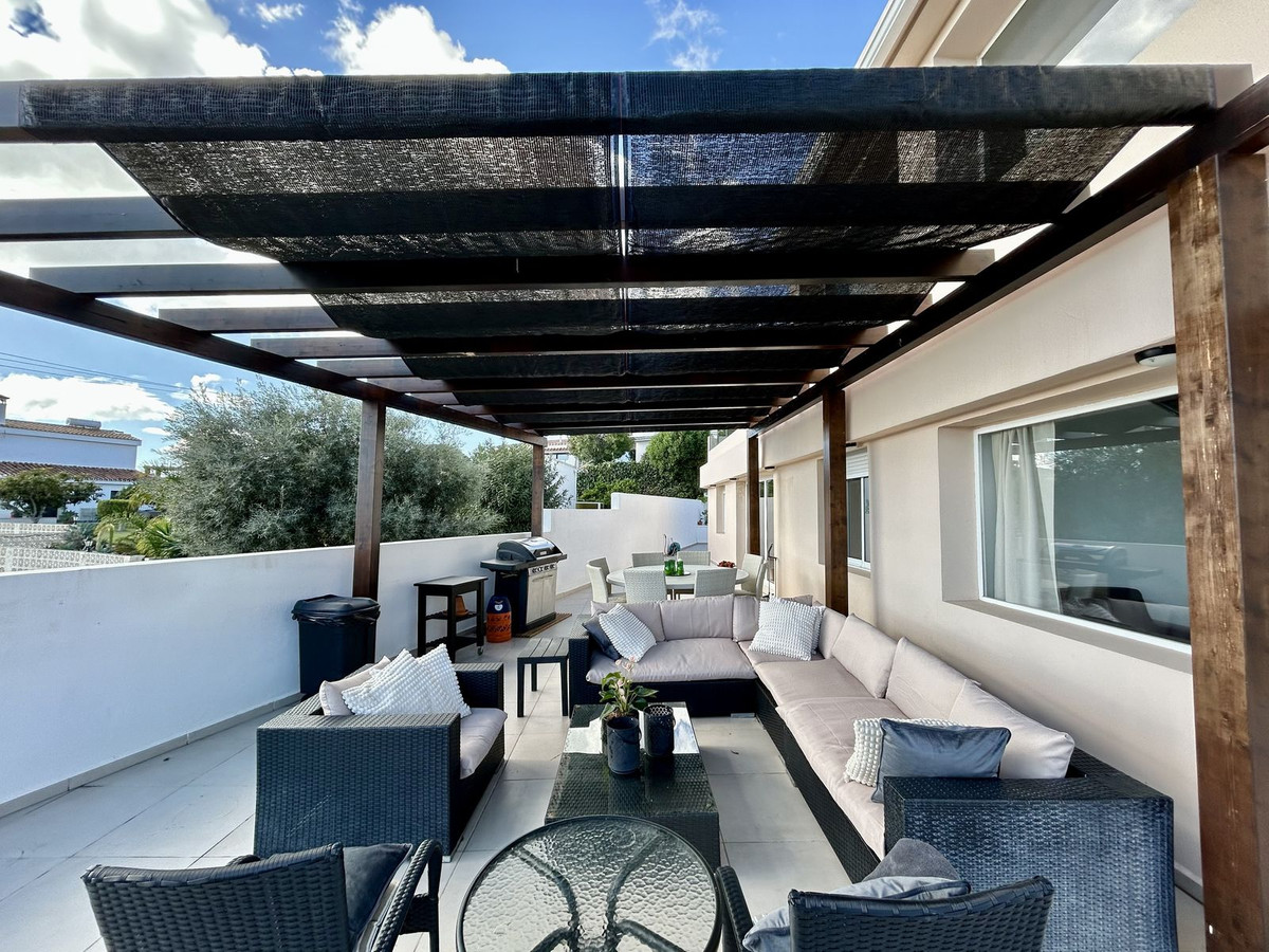 Huis te koop in Torreblanca | 6 slaapkamers H5324533