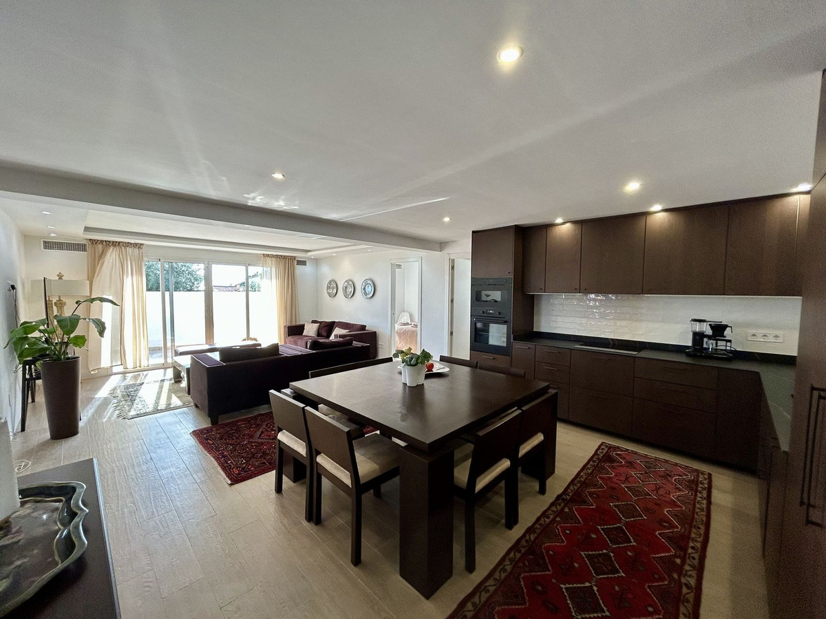 Huis te koop in Torreblanca | 6 slaapkamers H5324533