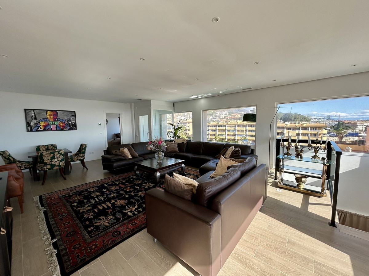 Huis te koop in Torreblanca | 6 slaapkamers H5324533