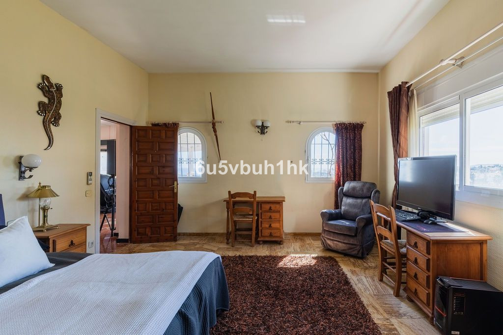 Huis te koop in Torreblanca | 4 slaapkamers H5343934